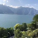 Windows On The *